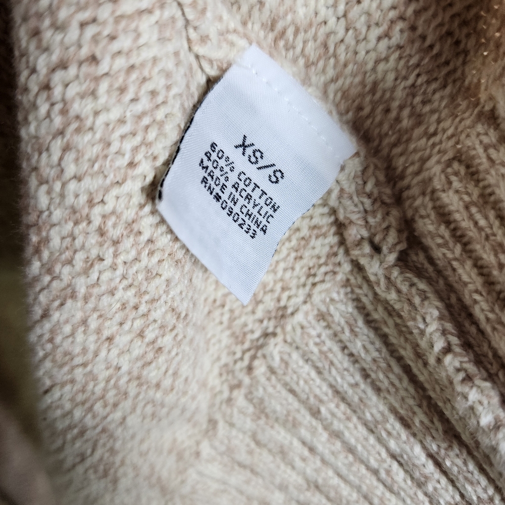Roxy Southwestern Aztec Print Tan Cardigan Sweater Size Small - Picture 6 of 6